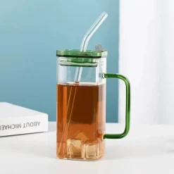 Plates u0026 More Küche & Esszimmer-Farbige Glasbecher mit Strohhalm – Lustiges Trinkgeschirr-Set