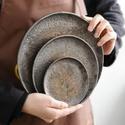 Elegance at the Table Küche & Esszimmer-Flacher Teller mit Hammermuster – Hochwertiges Keramikgeschirr