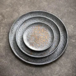 Elegance at the Table Küche & Esszimmer-Flacher Teller mit Hammermuster – Hochwertiges Keramikgeschirr