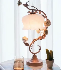 Bright Accents Beleuchtung-Florale Tischlampe - Elegante Wohnbeleuchtung