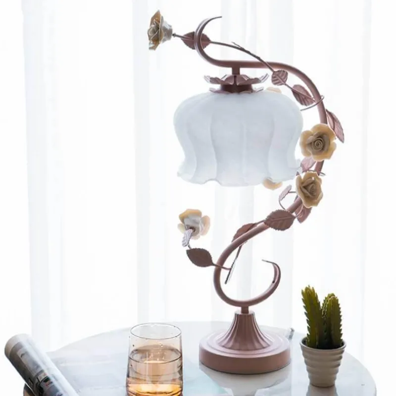 Bright Accents Beleuchtung-Florale Tischlampe - Elegante Wohnbeleuchtung