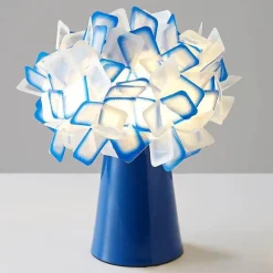 The Light Loft Beleuchtung-Florale Tischlampe – Romantische Akzentbeleuchtung mit Blütenblättern