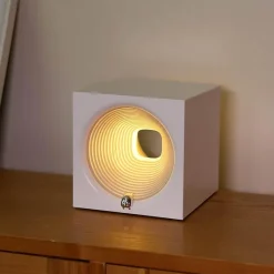 Bright Accents Beleuchtung-Futuristischer Audio-Lautsprecher – Kreatives Shuttle-Design