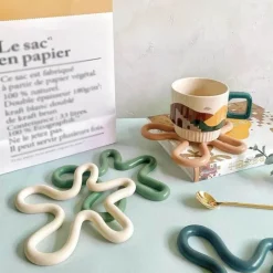 Tom Küche & Esszimmer-Geometrisches Silikon-Tischset mit rutschfesten Untersetzern und hitzebeständigem Topflappen