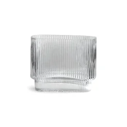 Flourish Vases Wohndeko-Gerippte Elegance Vase – Stilvolles dekoratives Herzstück