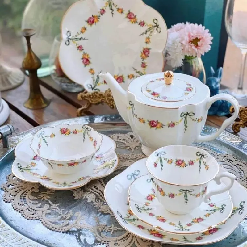 Feast u0026 Flair Küche & Esszimmer-Geschirrset aus Knochenporzellan – Ribbon Rose Kaffeetasse, Untertasse, Reisschüssel