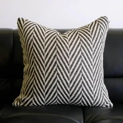 The Cushion Corner Bettzeug-Gewebte Kissenbezüge aus Wolle zum Häkeln - Schwarz-Weiß-Wohndekor