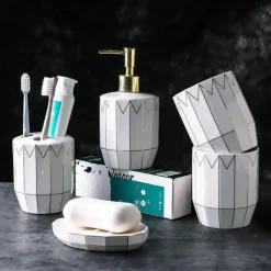 The Bath Nook Badezimmer-Gianini Bathroom Accessory Set - Elegant Home Décor Essentials
