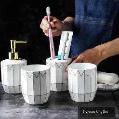 The Bath Nook Badezimmer-Gianini Bathroom Accessory Set - Elegant Home Décor Essentials