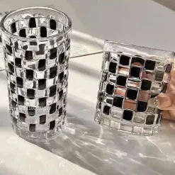 Plates u0026 More Küche & Esszimmer-Glasbecher-Set mit Rattanrahmen – Elegantes Trinkgeschirr-Geschenkset