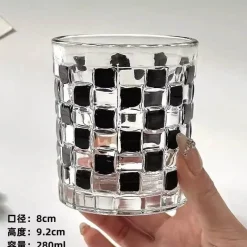 Plates u0026 More Küche & Esszimmer-Glasbecher-Set mit Rattanrahmen – Elegantes Trinkgeschirr-Geschenkset