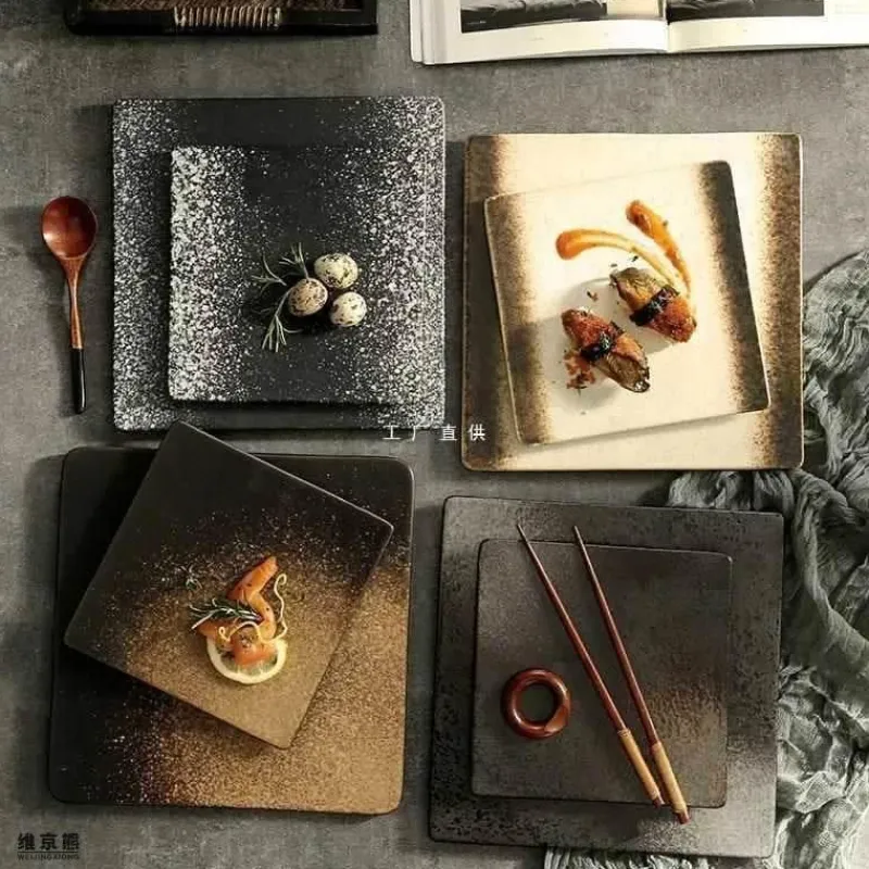 Elegance at the Table Küche & Esszimmer-Glasierte Barbecue-Flügelplatte im japanischen Stil mit Messer – Bratblech für Flügel und Fisch