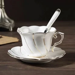 Feast u0026 Flair Küche & Esszimmer-Gold Wave Teetassen-Set – 200 ml hochwertiges Trinkgeschirr aus Bone China
