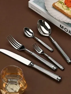 Elegance at the Table Küche & Esszimmer-Goldfarbenes Edelstahl-Besteckset – 4-teiliges elegantes Essbesteck