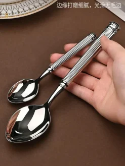 Elegance at the Table Küche & Esszimmer-Goldfarbenes Edelstahl-Besteckset – 4-teiliges elegantes Essbesteck