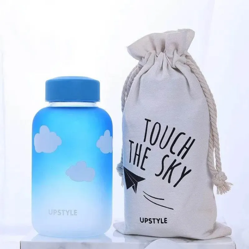 Feast u0026 Flair Küche & Esszimmer-Gradient Sky 600ml Glaswasserflasche - Stilvolles Sport-Trinkgeschirr