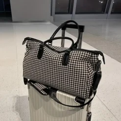 BagAura Taschen & Geldbörsen-Große Sporttasche mit Hahnentrittmuster – Vielseitiges Reise- und Übernachtungsgepäck