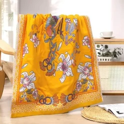 Wrap u0026 Relax Bettzeug-Großes Badetuch aus Baumwolle mit Blumenmuster – schnelltrocknend und saugfähig, 80 x 160 cm