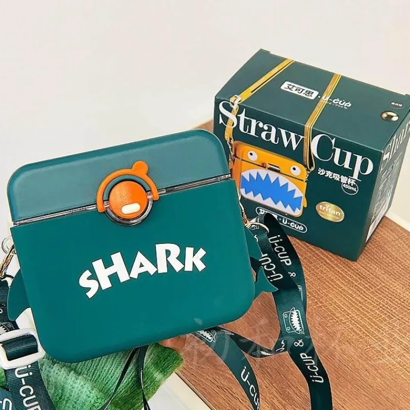 Little Nest Küche & Esszimmer-Hai-Wasserflasche mit integriertem Strohhalm – umweltfreundliches Trinkgeschirr