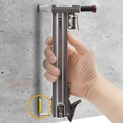 The Outdoor Vault Heimwerkzeuge|Outdoor & Garten-Halbautomatischer Nagelschussapparat – Mehrzweckwerkzeug für die Holzbearbeitung