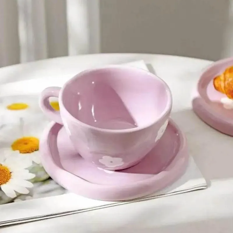 Plates u0026 More Küche & Esszimmer-Handbemaltes Kaffeetassen- und Untertassen-Set mit Blumen - Teeservice aus Keramik