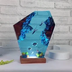 Bright Accents Beleuchtung-Höhlenwal-Schreibtischornament – ​​Einzigartiges Schreibtischdekor