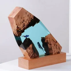 Bright Accents Beleuchtung-Höhlenwal-Schreibtischornament – ​​Einzigartiges Schreibtischdekor