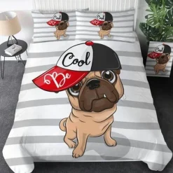 The Gilded Nest Wohndeko-Hippie-Mops-Welpen-Bettwäscheset – 3-teiliges Cartoon-Bettbezug-Komfortset