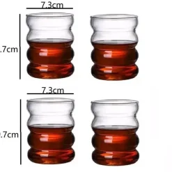 Plates u0026 More Küche & Esszimmer-Hitzebeständiges Wellenglas-Tassenset – perfekt für Tee, Kaffee, Saft und Milch