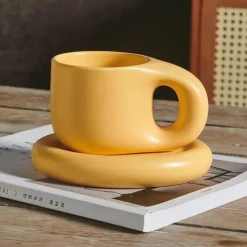 Plates u0026 More Küche & Esszimmer-Ink Splash Keramikbecher-Set mit ovalem Teller – 400 ml Fassungsvermögen