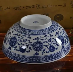 Elegance at the Table Küche & Esszimmer-Japanische blau-weiße Nudel aus Keramik – elegantes Geschirr