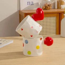 Plates u0026 More Küche & Esszimmer-Kaffee- und Teetassen-Set aus Keramik mit Herz-Design – süße Liebesbecher-Kollektion