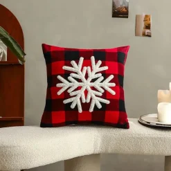 The Cushion Corner Bettzeug-Karierte Weihnachtskissenbezüge - Rote und schwarze bestickte Kissenbezüge