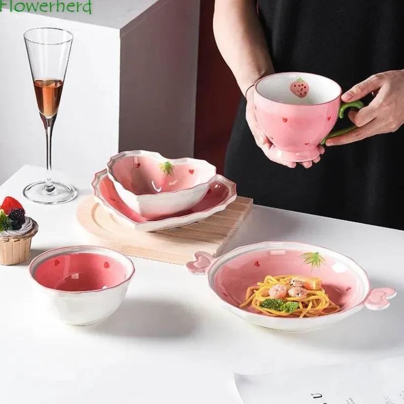 Elegance at the Table Küche & Esszimmer-Keramikgeschirr-Set – handbemalter rosa Erdbeer-Liebesschüssel-Teller