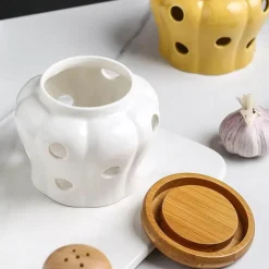 Tom Küche & Esszimmer-Keramik-Knoblauchbehälter mit Deckel – hohles, durchbrochenes Vorratsglas für frischen Knoblauch