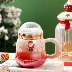 Tom Küche & Esszimmer-Keramiktasse mit Deckel und Weihnachtsmannmotiv – festliches Trinkgeschirr als Geschenk für fröhliche Momente