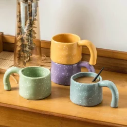 Plates u0026 More Küche & Esszimmer-Keramiktasse mit gebogenem Mondgriff – 260 ml, nordischer japanischer Stil