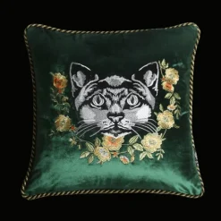 Pillow Haven Bettzeug-Kissenbezüge mit Katzenstickerei aus Samt und Quasten – gemütliche Kissenbezüge