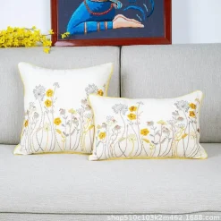 The Cushion Corner Bettzeug-Kissenbezug mit botanischem Blumenmuster – Dekorativer Kissenbezug im Landhausstil