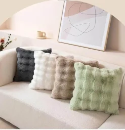 Cozy Cushions Bettzeug-Kissenset aus Kaninchenfellimitat – weiche Dekokissen