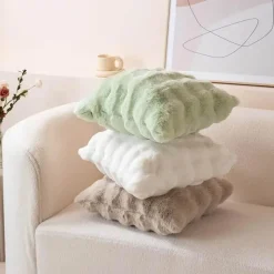 Cozy Cushions Bettzeug-Kissenset aus Kaninchenfellimitat – weiche Dekokissen