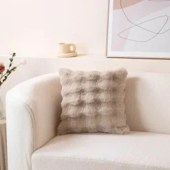 Cozy Cushions Bettzeug-Kissenset aus Kaninchenfellimitat – weiche Dekokissen