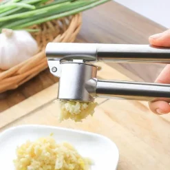 Tom Küche & Esszimmer-Knobauchpresse aus Edestah – Küchenzerkeinerer, Stampfer, Gerät