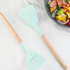 Tom Küche & Esszimmer-Kochutensilien-Set aus Silikon – Küchenutensilien in Lebensmittelqualität mit Holzgriff