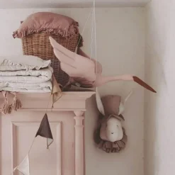 The Finishing Touch Babyspielzeug-Kreative Kinderzimmer-Dekoration zum Aufhängen, Schwan-Plüschpuppe