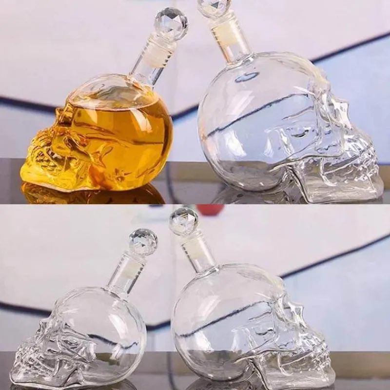 The Decor Haven Küche & Esszimmer-Kristallschädel-Dekanter – Einzigartige Spirituosenflasche aus Glas