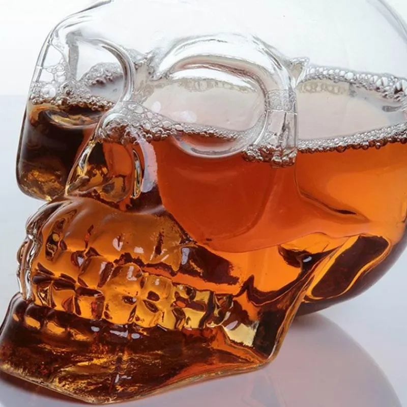 The Decor Haven Küche & Esszimmer-Kristallschädel-Dekanter – Einzigartige Spirituosenflasche aus Glas