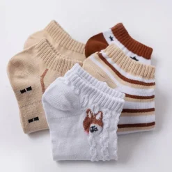 Damen Everly u0026 Lace Damenbekleidung-Kuschelige Woodland-Strick-Söckchen – Von der Natur inspiriertes Schuhwerk