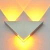 Comfort u0026 Style Beleuchtung-LED Triangle Wall Lamp - Stylish Modern Lighting Fixture