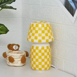 Bright Accents Beleuchtung-LED-Nachtlampe in Form eines geneigten Pilzes – dekoratives Akzentlicht